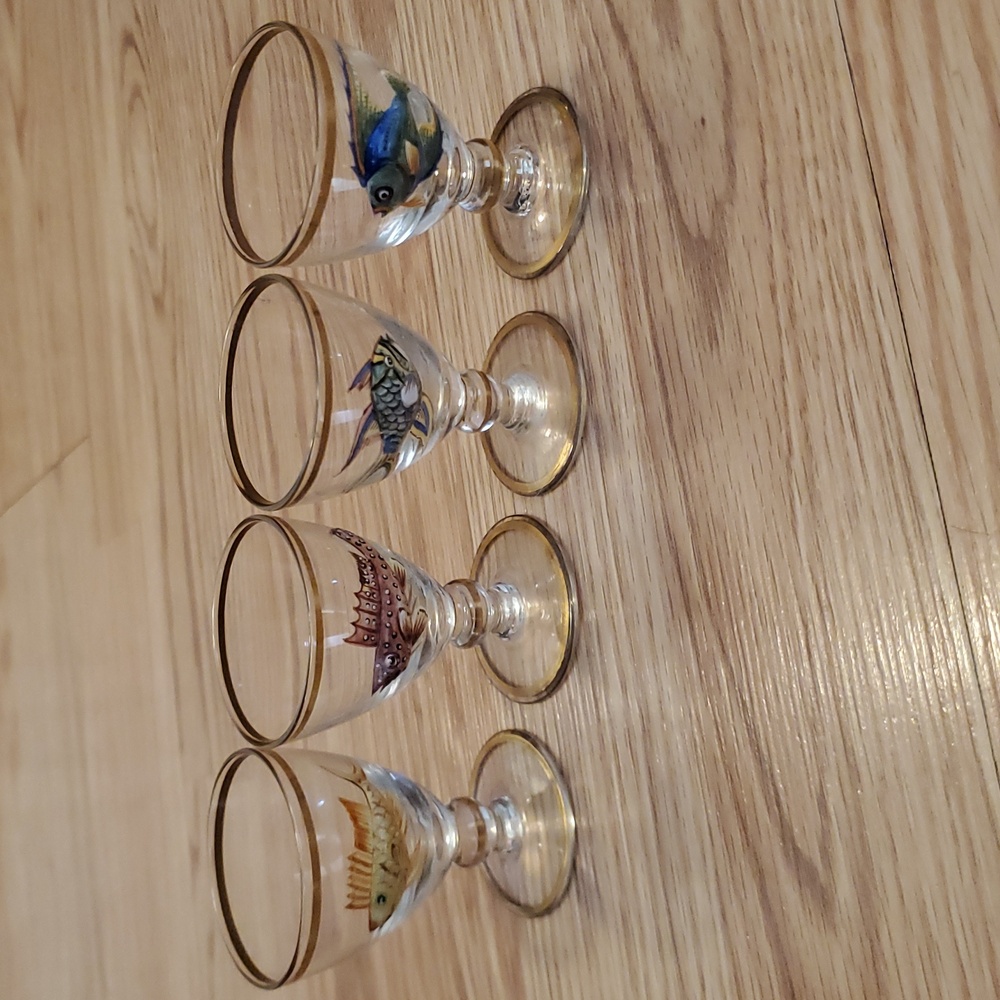 Rare Set Of 4 -1oz 2.5" Inch 3D Painted Tropical Fish Gold Rimmed Shot Glasses
